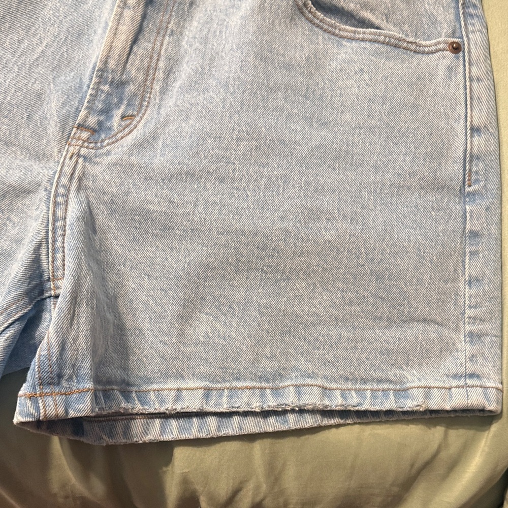Abercrombie & Fitch Light Blue Denim Shorts - Picture 4 of 5